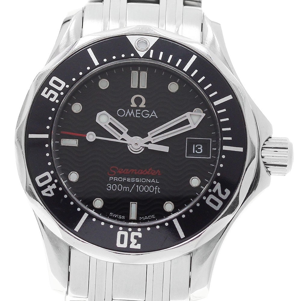 OMEGA Seamaster 300 Date Womens Quartz Wristwatch Ref 212.30.28.61.01.001: OMEGA Seamaster 300 Date Womens Quartz Wristwatch Ref 212.30.28.61.01.001 Pre-owned OMEGA Seamaster 300 Date women's wristwatch with a black dial, stainless steel case and bracelet, and quartz movemen