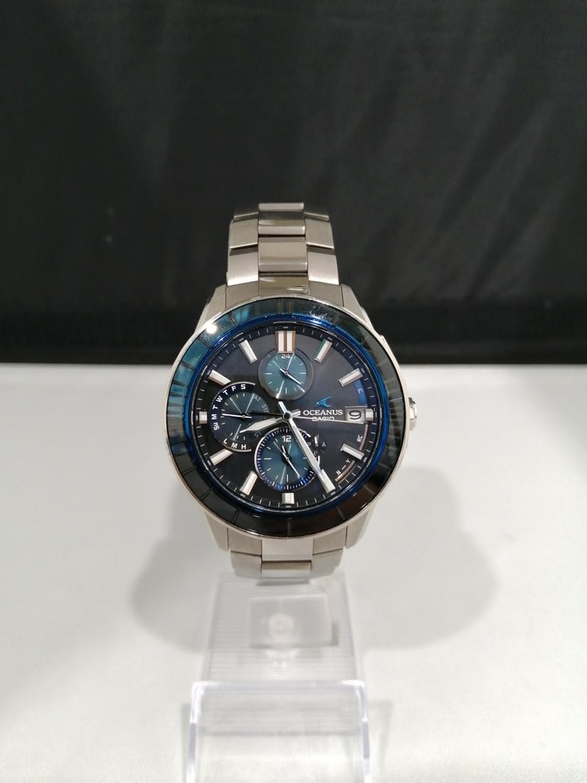 CASIO OCW-S4000 Manta Edo Kiriko titanium men's wristwatch: CASIO OCW-S4000 Manta Edo Kiriko titanium men's wristwatch Pre-owned CASIO OCEANUS Manta Edo Kiriko Model OCW-S4000 men's wristwatch. This Japan-made watch features a solar movement and a titanium cas