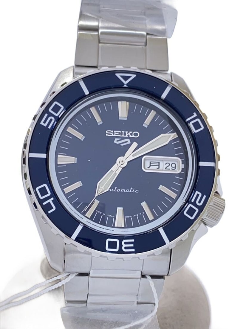 Seiko 5 Sports Navy Dial Automatic Stainless Steel Men's Wristwatch: Seiko 5 Sports Navy Dial Automatic Stainless Steel Men's Wristwatch This SEIKO 5 Sports 4R36-16D0 is a men's automatic wristwatch featuring a navy dial and a durable stainless steel construction. Made