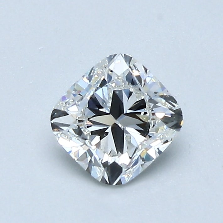 Loose Diamond - CUSHION 0.73ct G VS1: Loose Diamond - CUSHION 0.73ct G VS1 Source: Natural Mined Diamond Shape: CUSHION Carats: 0.73 Color: G Clarity: VS1 Certification: GIA Condition: Pre-Owned PLEASE NOTE: Framed, Large, or heavy items 