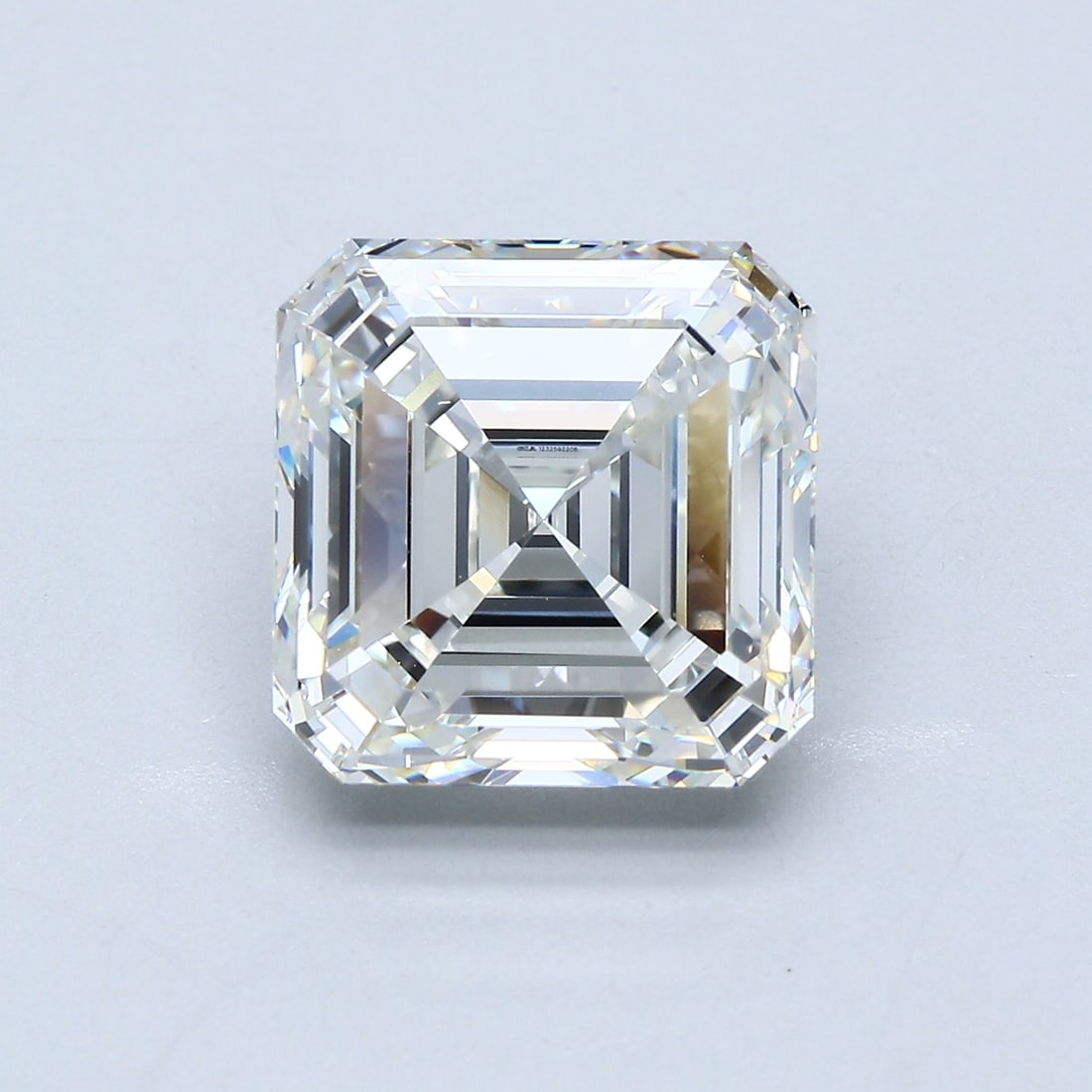 Loose Diamond - ASSCHER 6.01ct H VVS2: Loose Diamond - ASSCHER 6.01ct H VVS2 Source: Natural Mined Diamond Shape: ASSCHER Carats: 6.01 Color: H Clarity: VVS2 Certification: GIA Condition: Pre-Owned PLEASE NOTE: Framed, Large, or heavy item