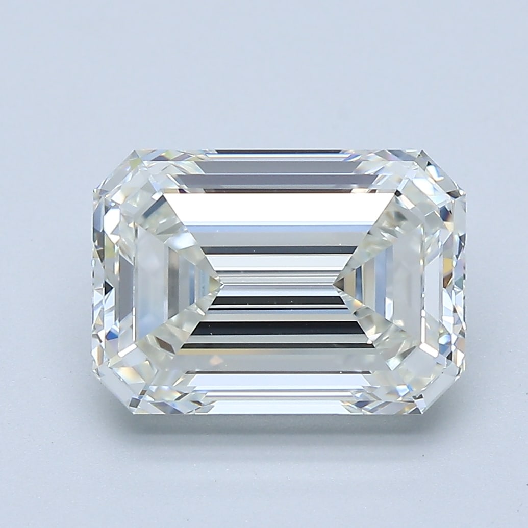 Loose Diamond - EMERALD 3.5ct H VS1: Loose Diamond - EMERALD 3.5ct H VS1 Source: Natural Mined Diamond Shape: EMERALD Carats: 3.5 Color: H Clarity: VS1 Certification: GIA Condition: Pre-Owned PLEASE NOTE: Framed, Large, or heavy items do