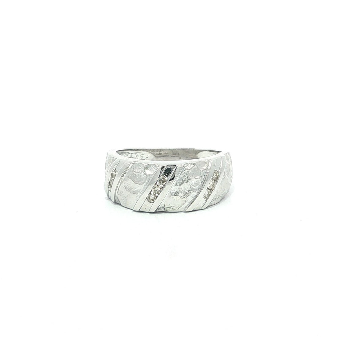 Unbranded 14k White Gold Band Ring with 9 Round Diamonds Hammered Finish: Unbranded 14k White Gold Band Ring with 9 Round Diamonds Hammered Finish Pre-owned women's band ring crafted in solid 14k white gold with a diagonal hammered finish and set with natural round brillian