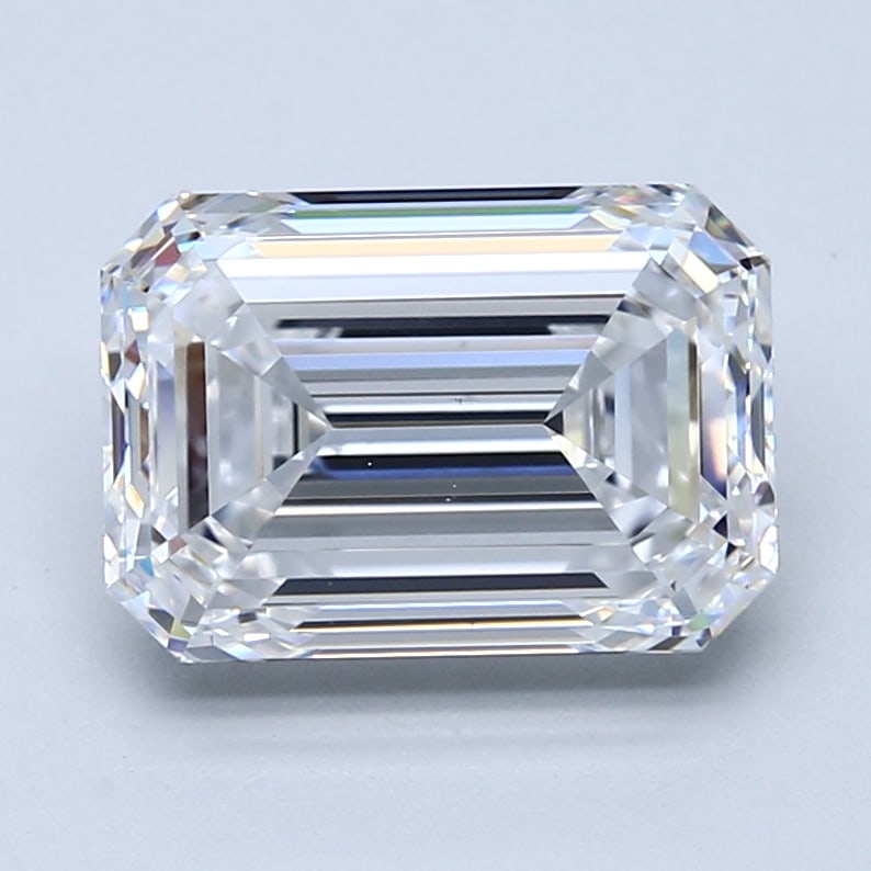 Loose Diamond - EMERALD 4.01ct D VS1: Loose Diamond - EMERALD 4.01ct D VS1 Source: Natural Mined Diamond Shape: EMERALD Carats: 4.01 Color: D Clarity: VS1 Certification: GIA Condition: Pre-Owned PLEASE NOTE: Framed, Large, or heavy items 