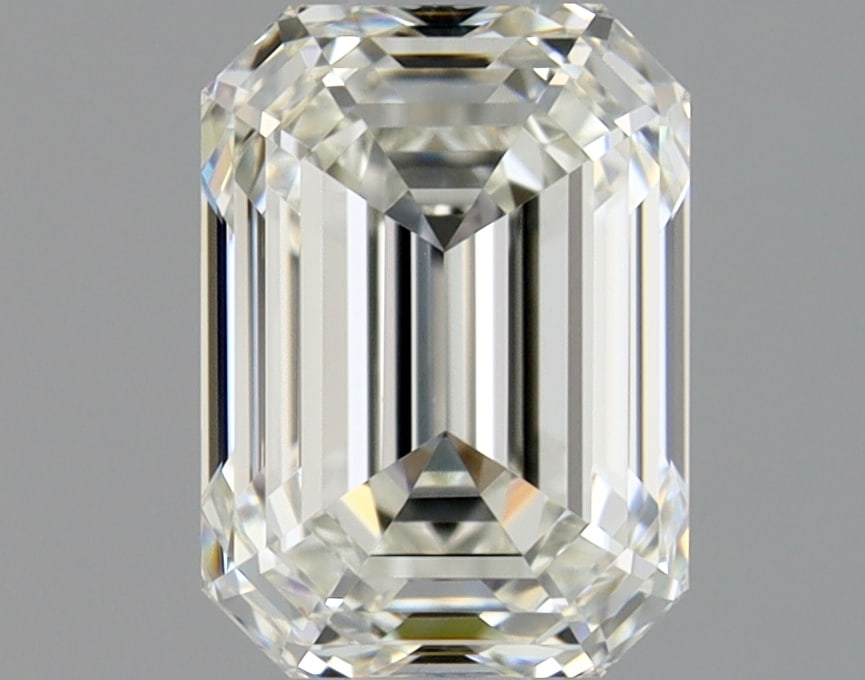 Loose Diamond - EMERALD 1.31ct I VVS1: Loose Diamond - EMERALD 1.31ct I VVS1 Source: Natural Mined Diamond Shape: EMERALD Carats: 1.31 Color: I Clarity: VVS1 Certification: GIA Condition: Pre-Owned PLEASE NOTE: Framed, Large, or heavy item