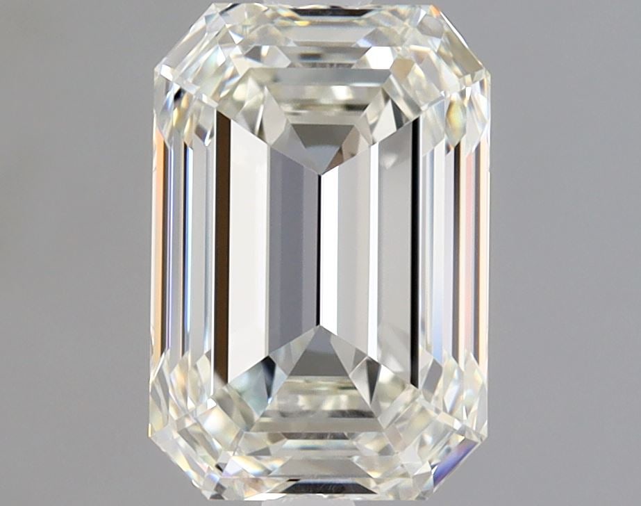 Loose Diamond - EMERALD 1.42ct J VVS2: Loose Diamond - EMERALD 1.42ct J VVS2 Source: Natural Mined Diamond Shape: EMERALD Carats: 1.42 Color: J Clarity: VVS2 Certification: GIA Condition: Pre-Owned PLEASE NOTE: Framed, Large, or heavy item