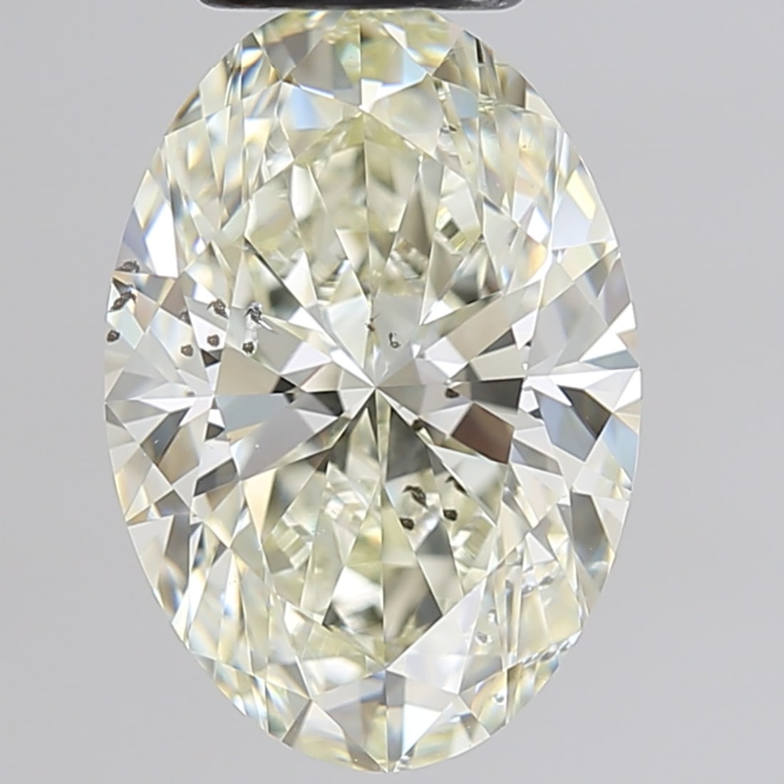 Loose Diamond - OVAL 5.02ct L SI2: Loose Diamond - OVAL 5.02ct L SI2 Source: Natural Mined Diamond Shape: OVAL Carats: 5.02 Color: L Clarity: SI2 Certification: GIA Condition: Pre-Owned PLEASE NOTE: Framed, Large, or heavy items do not