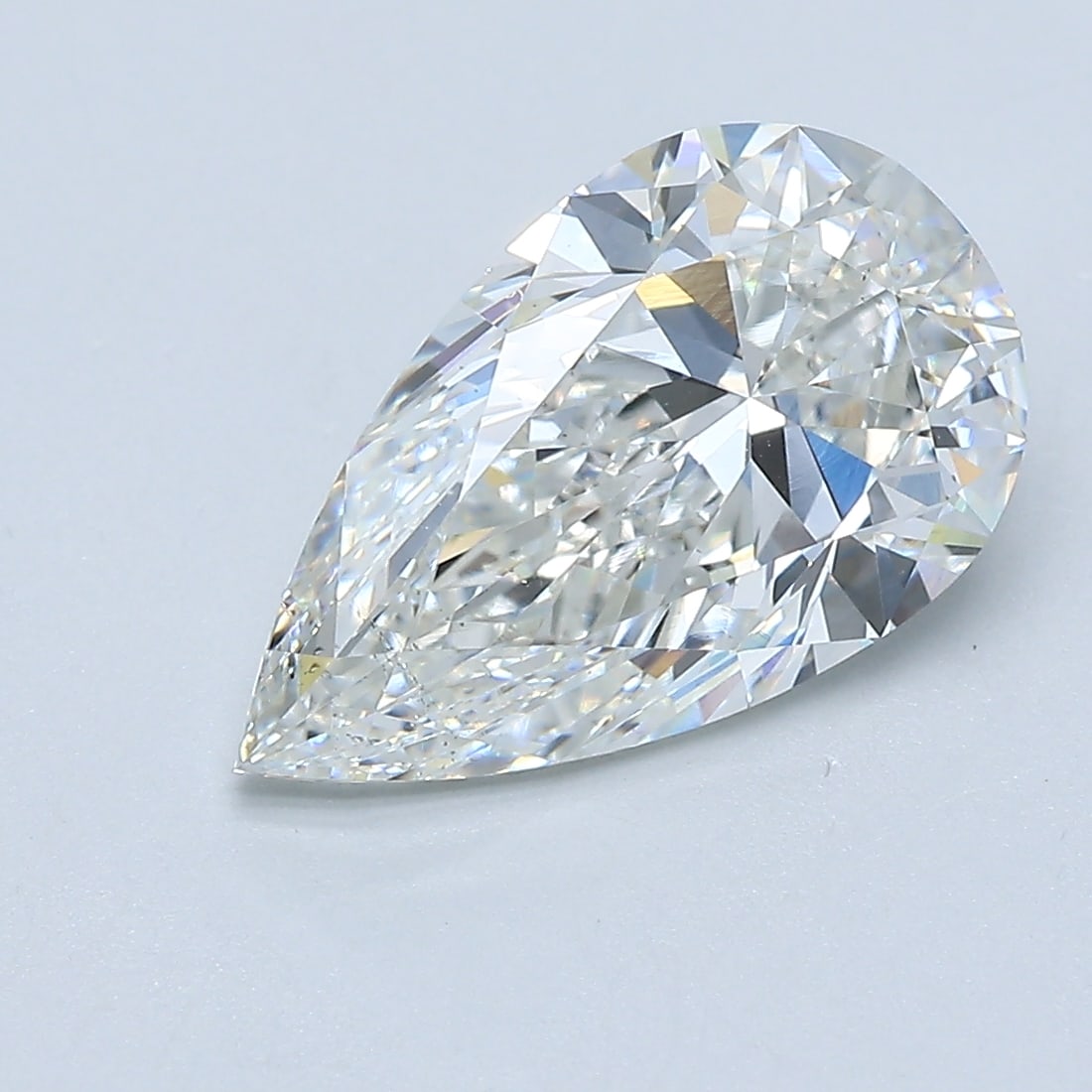 Loose Diamond - PEAR 3.01ct G SI1: Loose Diamond - PEAR 3.01ct G SI1 Source: Natural Mined Diamond Shape: PEAR Carats: 3.01 Color: G Clarity: SI1 Certification: GIA Condition: Pre-Owned PLEASE NOTE: Framed, Large, or heavy items do not