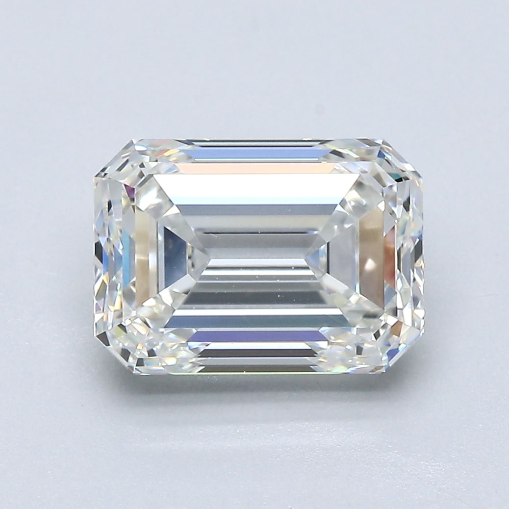 Loose Diamond - EMERALD 3.01ct I VS2: Loose Diamond - EMERALD 3.01ct I VS2 Source: Natural Mined Diamond Shape: EMERALD Carats: 3.01 Color: I Clarity: VS2 Certification: GIA Condition: Pre-Owned PLEASE NOTE: Framed, Large, or heavy items 
