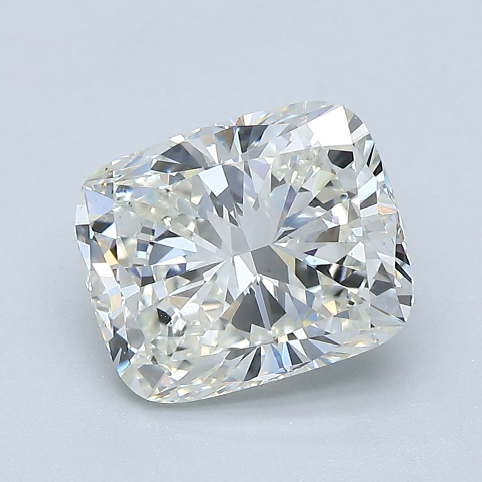 Loose Diamond - CUSHION 2.51ct J SI1: Loose Diamond - CUSHION 2.51ct J SI1 Source: Natural Mined Diamond Shape: CUSHION Carats: 2.51 Color: J Clarity: SI1 Certification: GIA Condition: Pre-Owned PLEASE NOTE: Framed, Large, or heavy items 