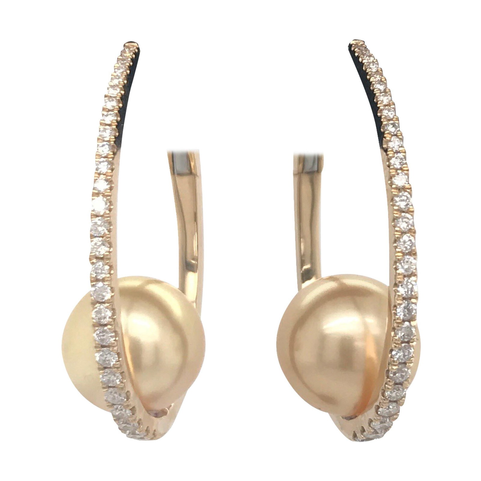 Harbor Diamonds 18K Yellow Gold Pearl Diamond Hoop Earrings 0.55ct: Harbor Diamonds 18K Yellow Gold Pearl Diamond Hoop Earrings 0.55ct Elevate your elegance with these stunning Golden South Sea Pearl Diamond Hoop Earrings. Crafted from luxurious 18 karat yellow gold, 