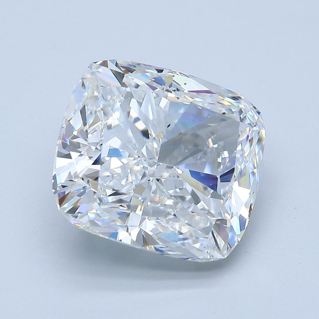 Loose Diamond - CUSHION 7.03ct E VS2: Loose Diamond - CUSHION 7.03ct E VS2 Source: Natural Mined Diamond Shape: CUSHION Carats: 7.03 Color: E Clarity: VS2 Certification: GIA Condition: Pre-Owned PLEASE NOTE: Framed, Large, or heavy items 