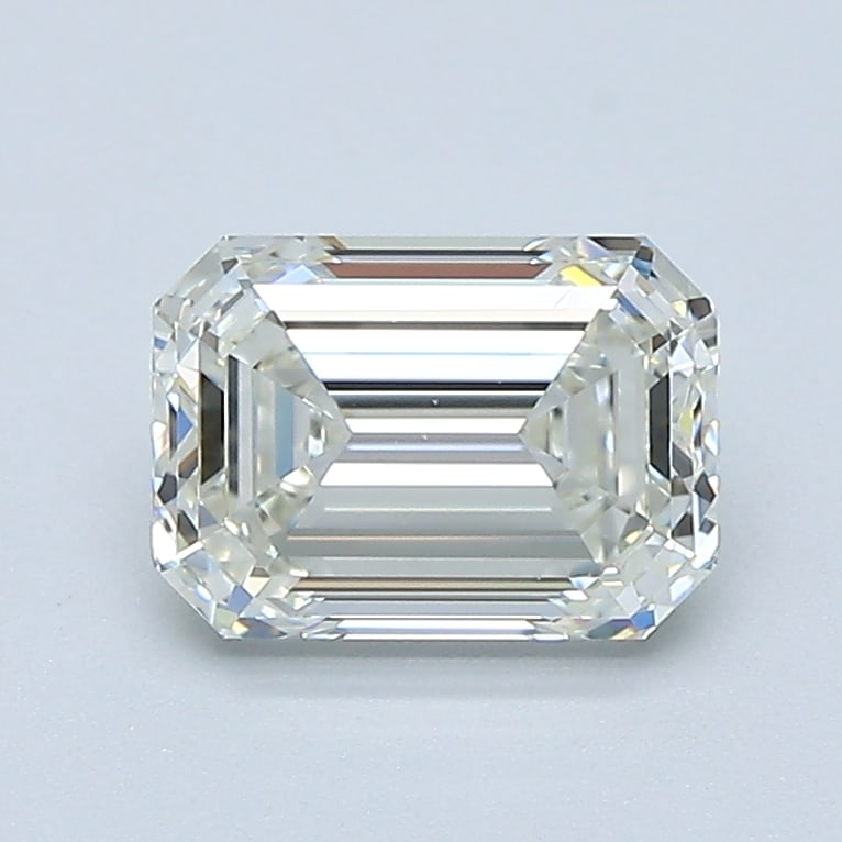 Loose Diamond - EMERALD 1.3ct J VVS1: Loose Diamond - EMERALD 1.3ct J VVS1 Source: Natural Mined Diamond Shape: EMERALD Carats: 1.3 Color: J Clarity: VVS1 Certification: GIA Condition: Pre-Owned PLEASE NOTE: Framed, Large, or heavy items 