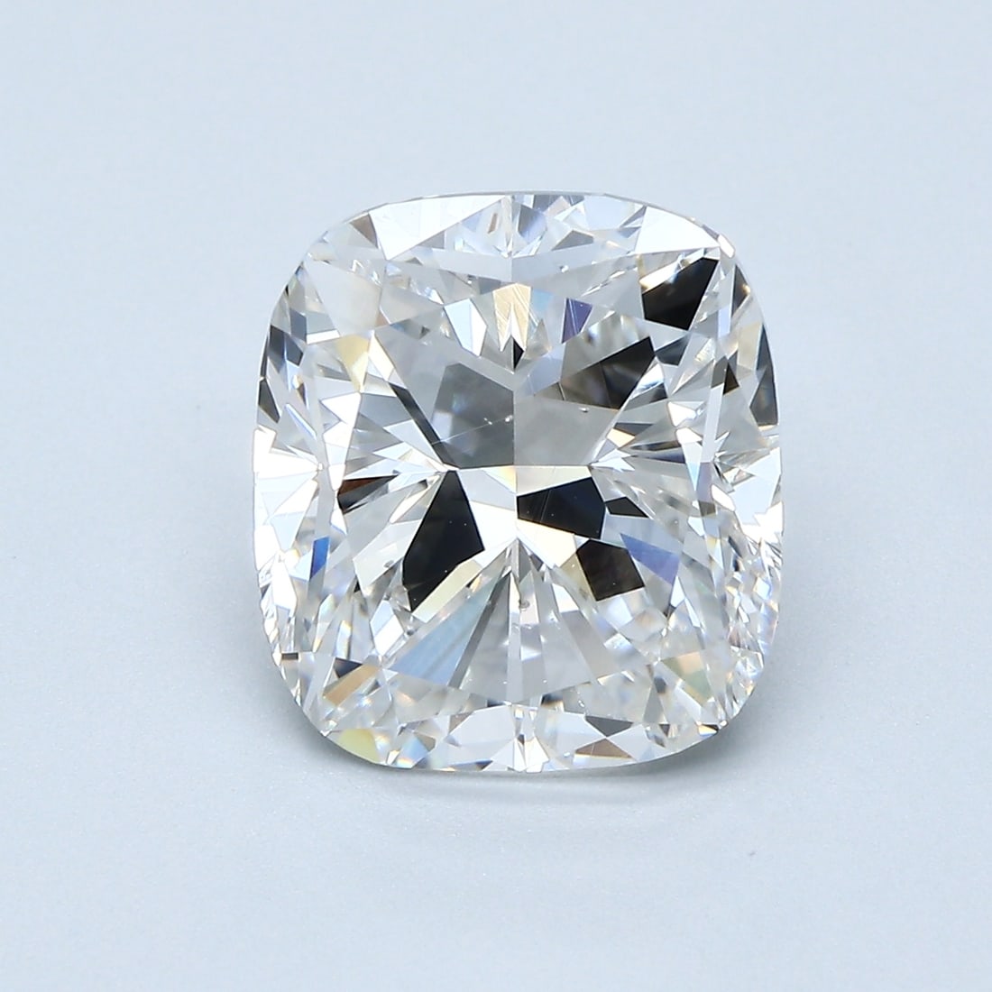 Loose Diamond - CUSHION 5ct F VS2: Loose Diamond - CUSHION 5ct F VS2 Source: Natural Mined Diamond Shape: CUSHION Carats: 5 Color: F Clarity: VS2 Certification: GIA Condition: Pre-Owned PLEASE NOTE: Framed, Large, or heavy items do not