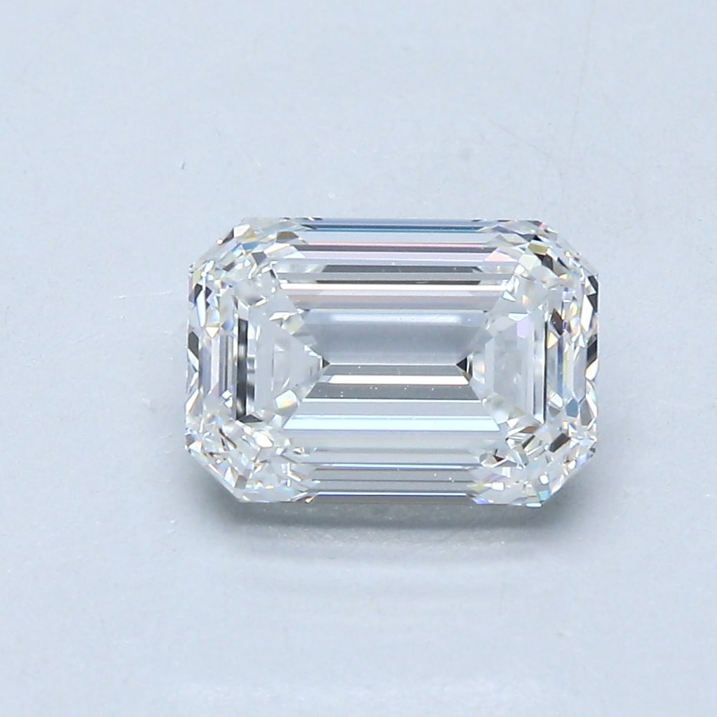 Loose Diamond - EMERALD 2ct F VS2: Loose Diamond - EMERALD 2ct F VS2 Source: Natural Mined Diamond Shape: EMERALD Carats: 2 Color: F Clarity: VS2 Certification: GIA Condition: Pre-Owned PLEASE NOTE: Framed, Large, or heavy items do not