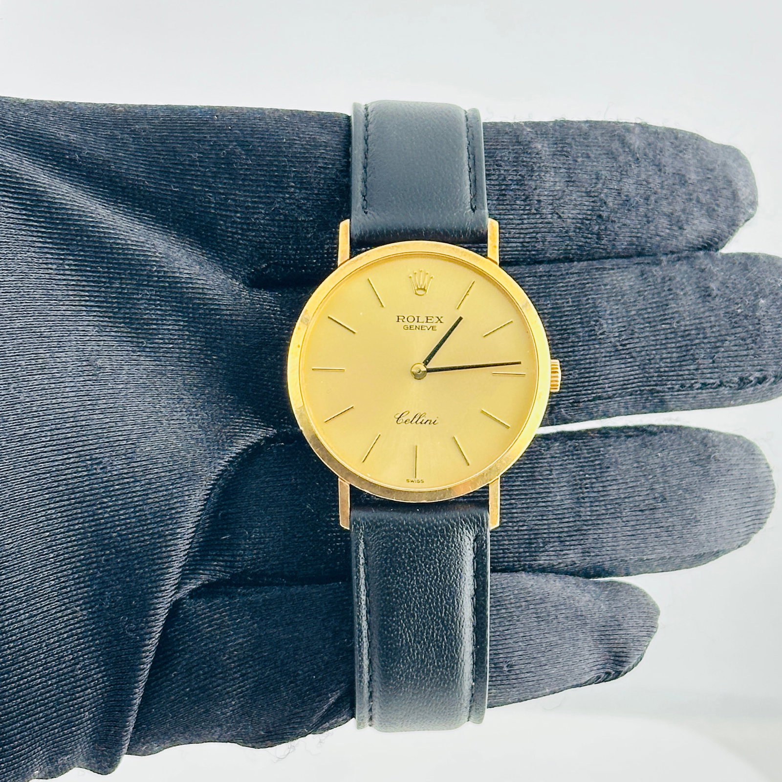 Rolex Cellini Mens Watch Ref. 4112/8 Champagne Dial Leather Band: Rolex Cellini Mens Watch Ref. 4112/8 Champagne Dial Leather Band Rolex Cellini wristwatch featuring a champagne stick dial, smooth bezel, and a generic leather band. This men's watch is identified by 