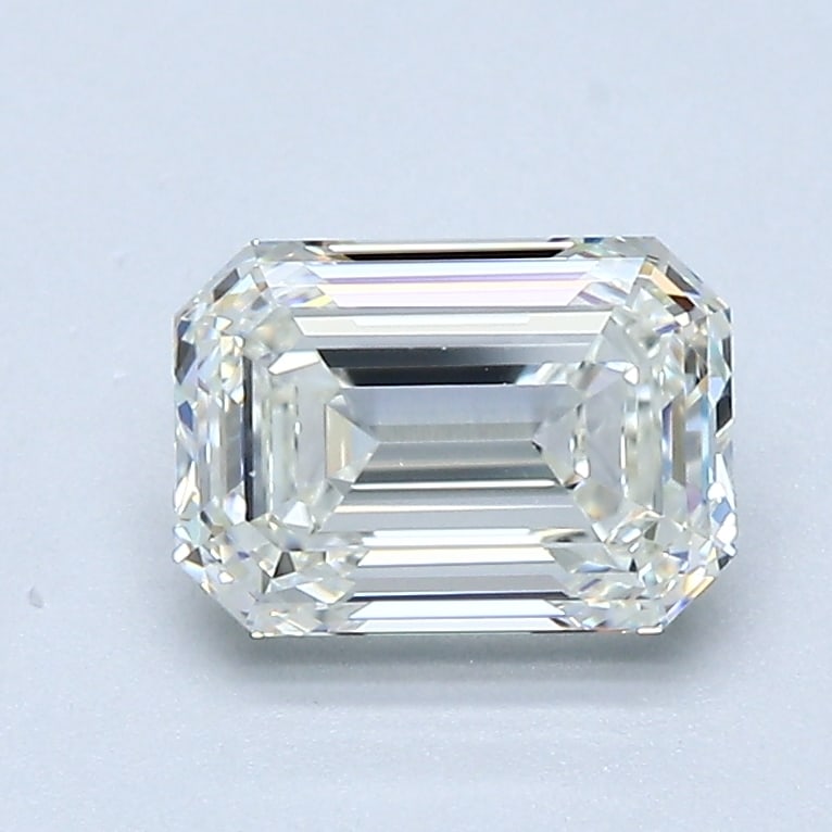 Loose Diamond - EMERALD 1.3ct J VVS1: Loose Diamond - EMERALD 1.3ct J VVS1 Source: Natural Mined Diamond Shape: EMERALD Carats: 1.3 Color: J Clarity: VVS1 Certification: GIA Condition: Pre-Owned PLEASE NOTE: Framed, Large, or heavy items 