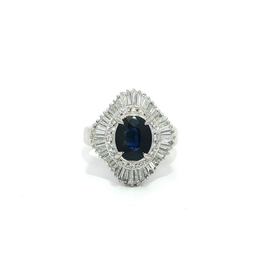 Platinum GIA Certified 2.37ct No Heat Royal Blue Sapphire Diamond Ring: Platinum GIA Certified 2.37ct No Heat Royal Blue Sapphire Diamond Ring This exquisite wavy ballerina ring features a stunning 1.41ct natural, unheated dark royal blue sapphire set in elegant prongs. T
