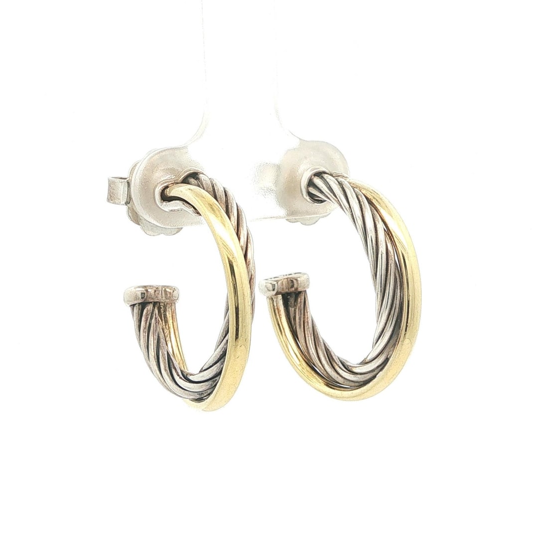David Yurman Crossover Cable Hoop Earrings Sterling Silver 18K Gold: David Yurman Crossover Cable Hoop Earrings Sterling Silver 18K Gold Pre-owned David Yurman crossover hoop cuff cable earrings for women, crafted in sterling silver and 18k solid yellow gold. This pier