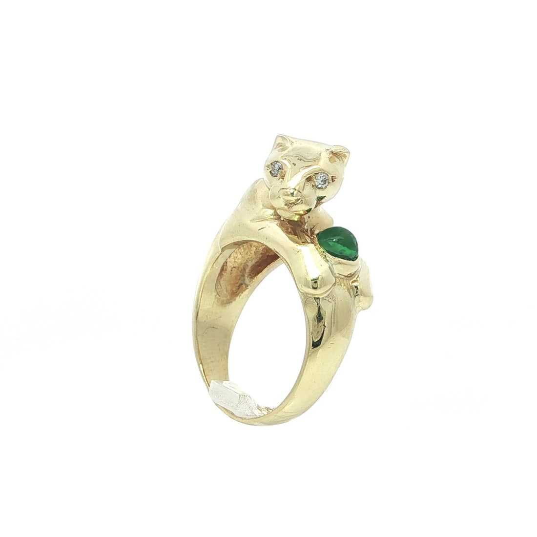 Vintage 18k Yellow Gold Panther Ring with Emerald and Diamonds: Vintage 18k Yellow Gold Panther Ring with Emerald and Diamonds This vintage cocktail ring showcases a stunning design featuring a panther elegantly holding a cabochon emerald. The main stone is a natu