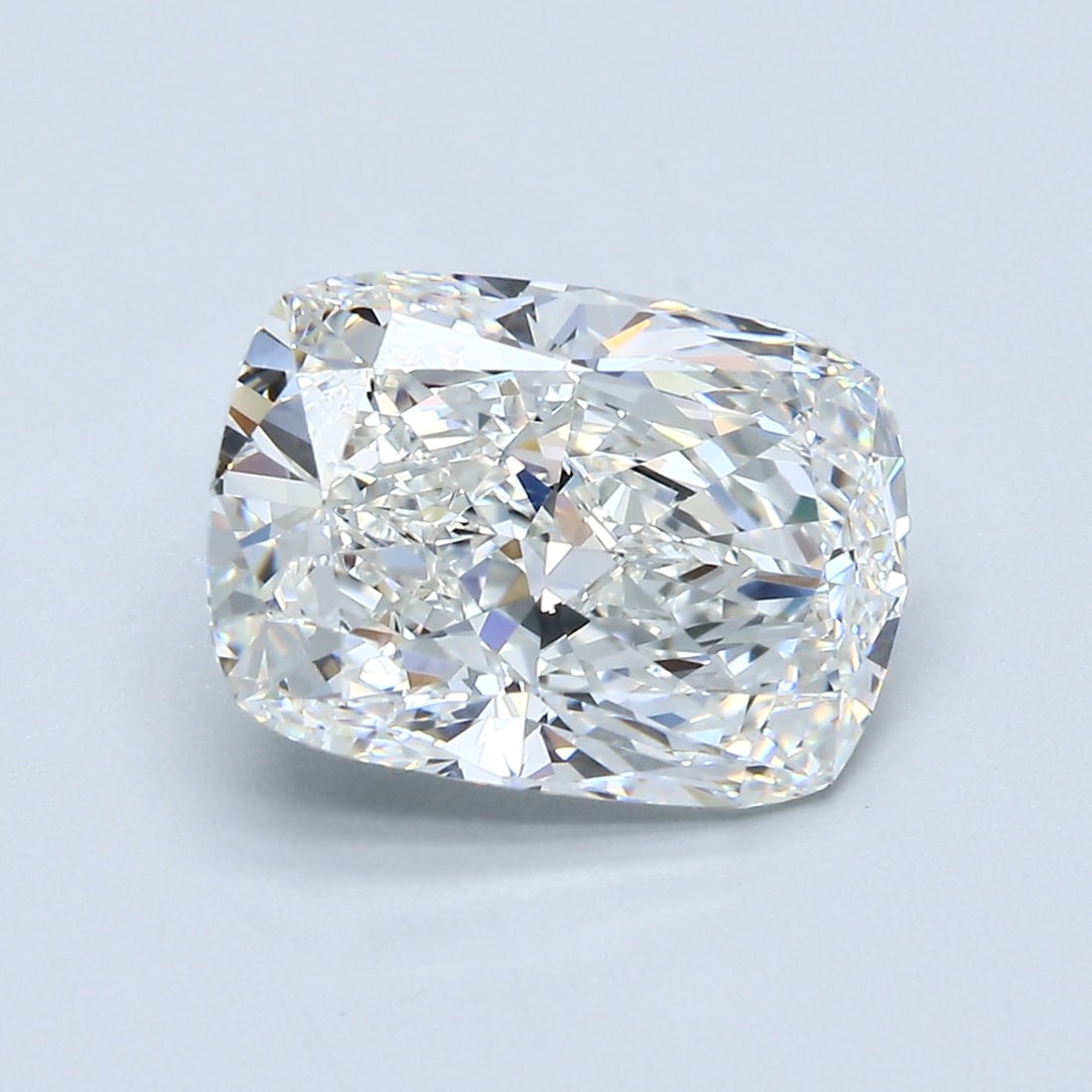 Loose Diamond - CUSHION 4.01ct G VS2: Loose Diamond - CUSHION 4.01ct G VS2 Source: Natural Mined Diamond Shape: CUSHION Carats: 4.01 Color: G Clarity: VS2 Certification: GIA Condition: Pre-Owned PLEASE NOTE: Framed, Large, or heavy items 
