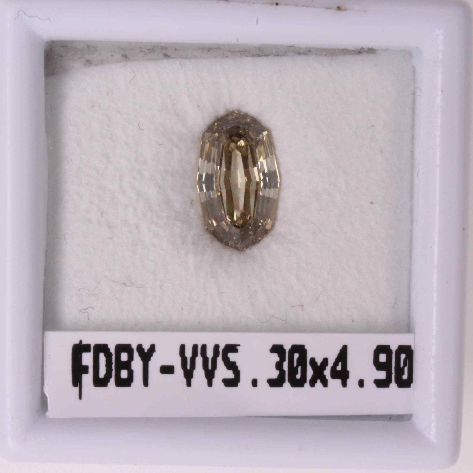 Loose Diamond - OVAL 1.0ct Brown VVS2: Loose Diamond - OVAL 1.0ct Brown VVS2 Source: Natural Shape: OVAL Carats: 1.0 Color: Brown Certification: NONE PLEASE NOTE: Framed, Large, or heavy items do not have shipping costs included. The exact
