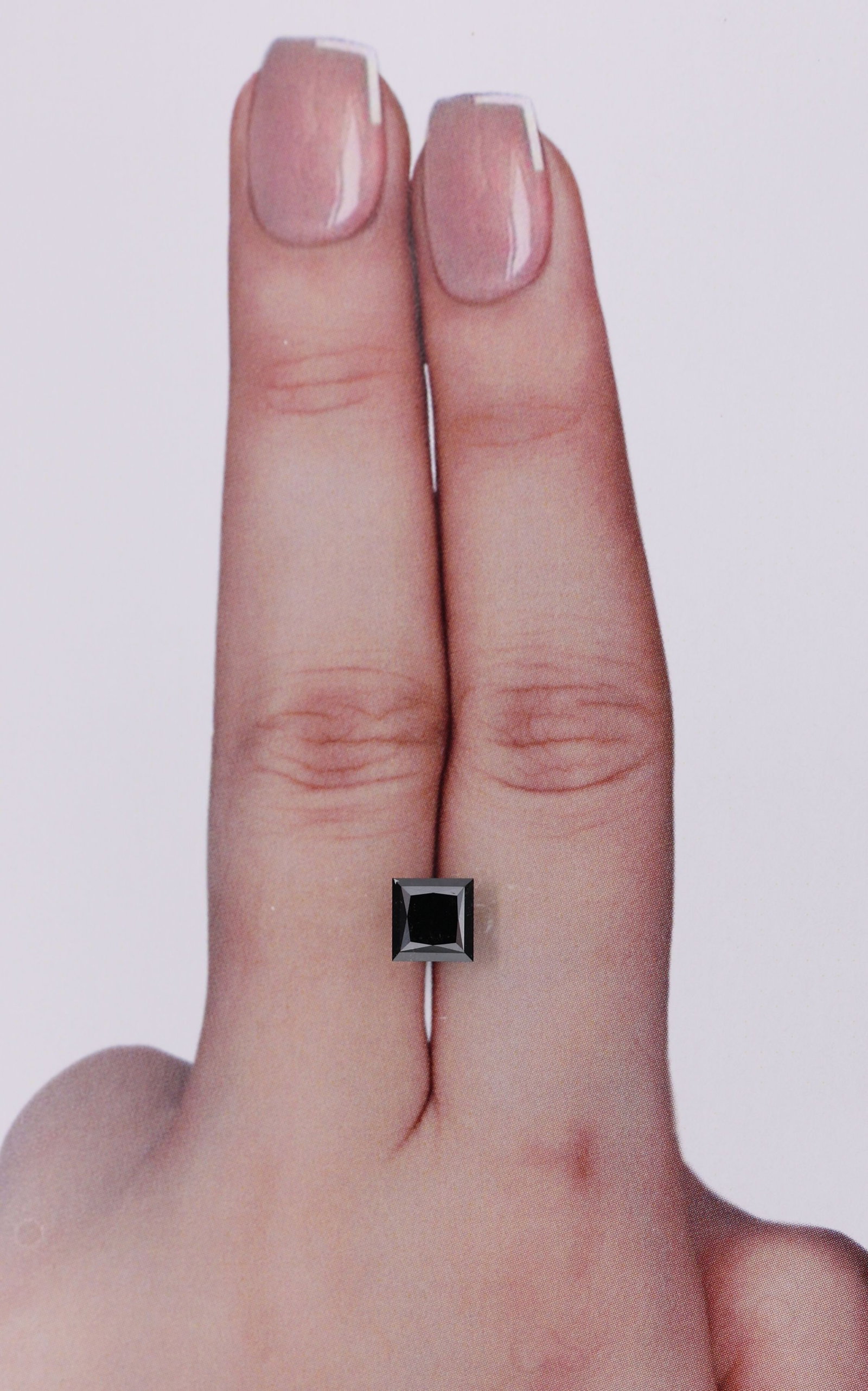 Loose Diamond - PRINCESS 1.09ct Black: Loose Diamond - PRINCESS 1.09ct Black Source: Natural Shape: PRINCESS Carats: 1.09 Color: Black Certification: IGI Video:
