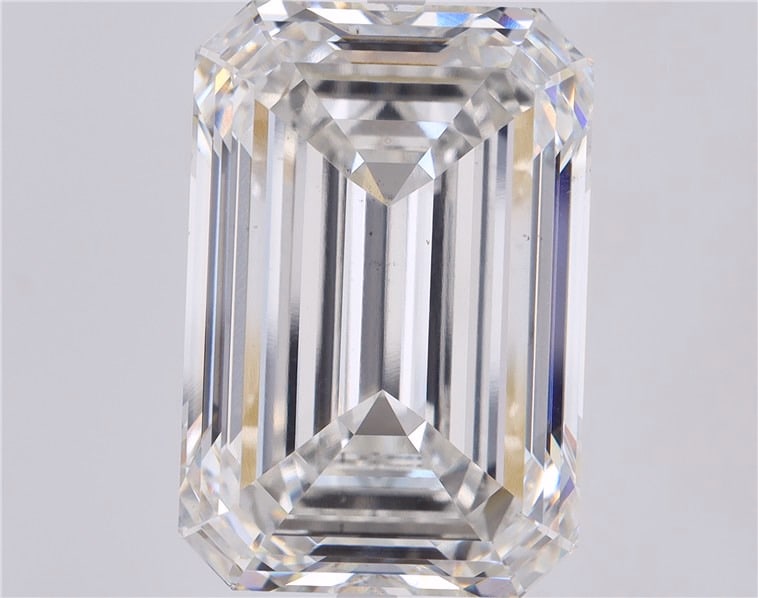 Loose Diamond - EMERALD 20.82ct F VS2: Loose Diamond - EMERALD 20.82ct F VS2 Source: This is a real non-mined Diamond that has been grown in a lab Shape: EMERALD Carats: 20.82 Color: F Clarity: VS2 Certification: IGI Condition: Pre-Owned P