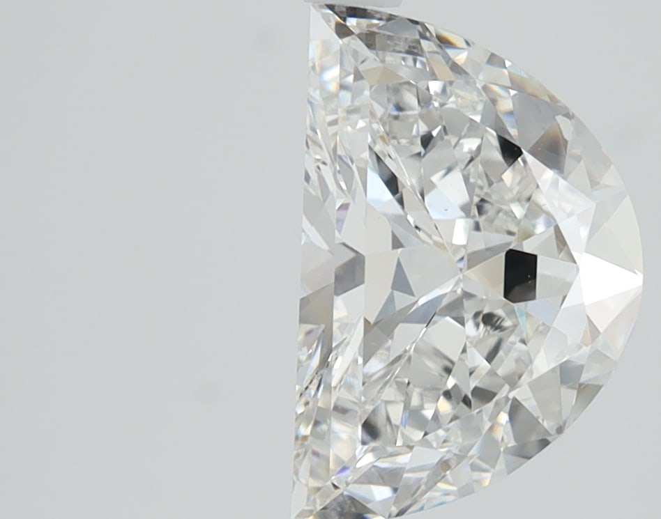 Loose Diamond - HALFMOON 2.05ct E VS1: Loose Diamond - HALFMOON 2.05ct E VS1 Source: This is a real non-mined Diamond that has been grown in a lab Shape: HALFMOON Carats: 2.05 Color: E Clarity: VS1 Certification: IGI Condition: Pre-Owned