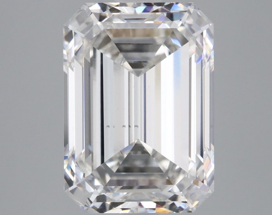 Loose Diamond - EMERALD 3.96ct F VS2: Loose Diamond - EMERALD 3.96ct F VS2 Source: This is a real non-mined Diamond that has been grown in a lab Shape: EMERALD Carats: 3.96 Color: F Clarity: VS2 Certification: IGI Condition: Pre-Owned