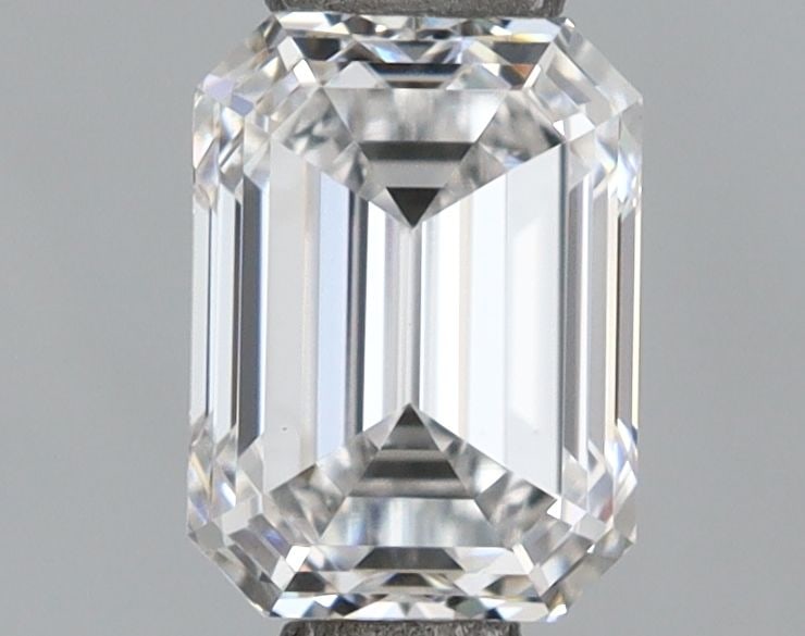 Loose Diamond - EMERALD 0.97ct D VVS2: Loose Diamond - EMERALD 0.97ct D VVS2 Source: This is a real non-mined Diamond that has been grown in a lab Shape: EMERALD Carats: 0.97 Color: D Clarity: VVS2 Certification: IGI Video: