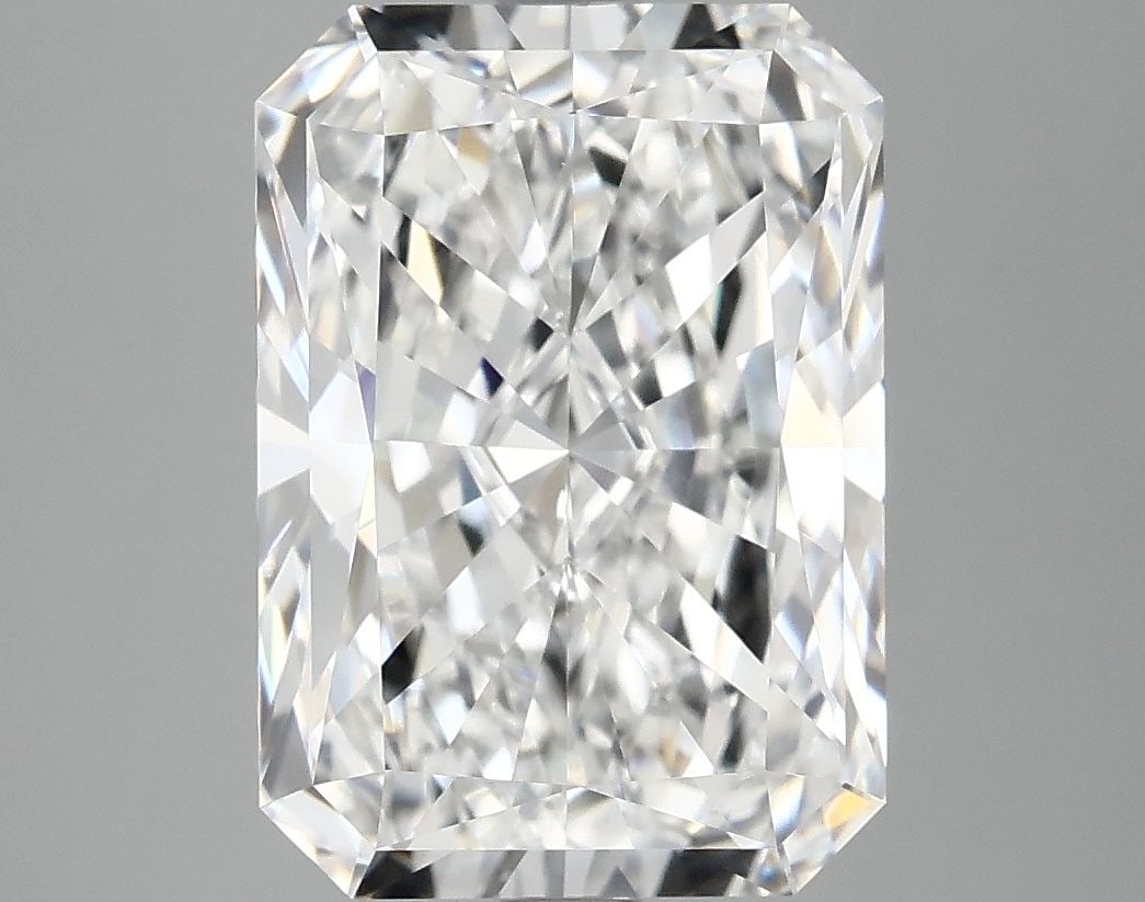 Loose Diamond - RADIANT 4.89ct D VVS2: Loose Diamond - RADIANT 4.89ct D VVS2 Source: This is a real non-mined Diamond that has been grown in a lab Shape: RADIANT Carats: 4.89 Color: D Clarity: VVS2 Certification: IGI Video: