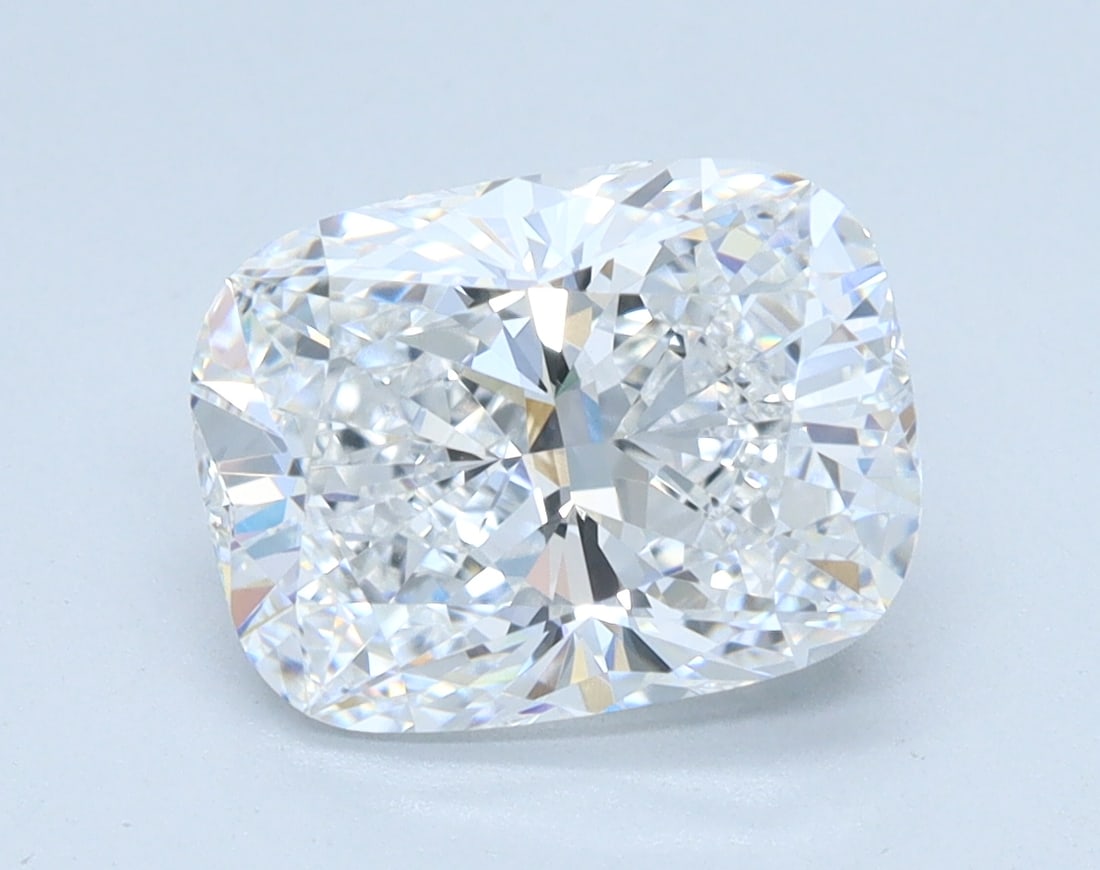 Loose Diamond - CUSHION 2.1ct D VVS2: Loose Diamond - CUSHION 2.1ct D VVS2 Source: This is a real non-mined Diamond that has been grown in a lab Shape: CUSHION Carats: 2.1 Color: D Clarity: VVS2 Certification: IGI Condition: Pre-Owned PLE