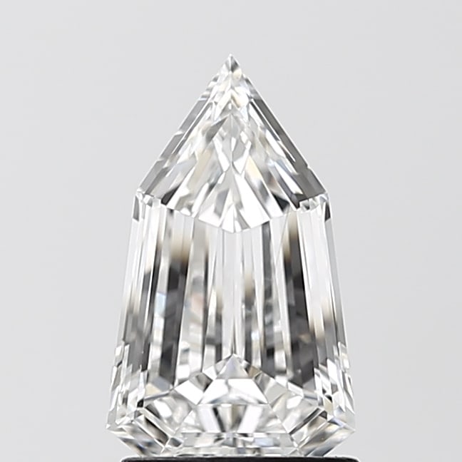 Loose Diamond - BULLET 1.35ct E VVS2: Loose Diamond - BULLET 1.35ct E VVS2 Source: This is a real non-mined Diamond that has been grown in a lab Shape: BULLET Carats: 1.35 Color: E Clarity: VVS2 Certification: IGI Condition: Pre-Owned PLE