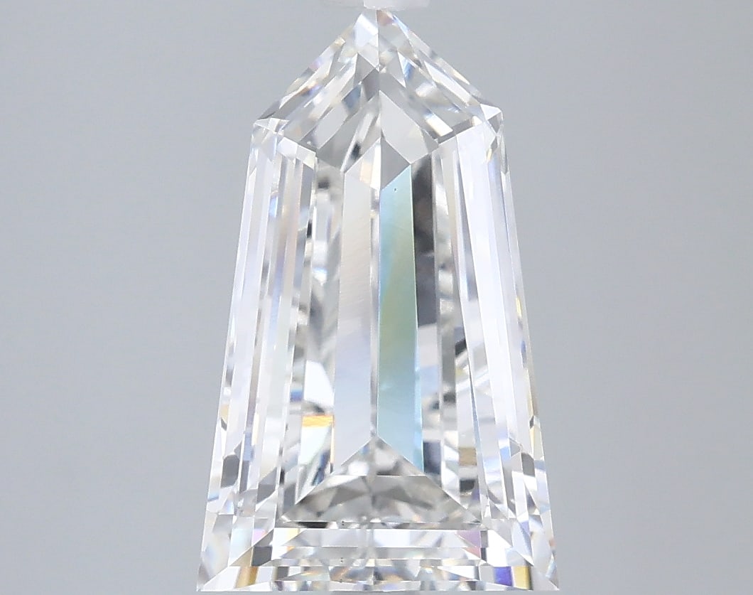 Loose Diamond - BULLET 2.79ct G VS1: Loose Diamond - BULLET 2.79ct G VS1 Source: This is a real non-mined Diamond that has been grown in a lab Shape: BULLET Carats: 2.79 Color: G Clarity: VS1 Certification: IGI Condition: Pre-Owned PLEAS