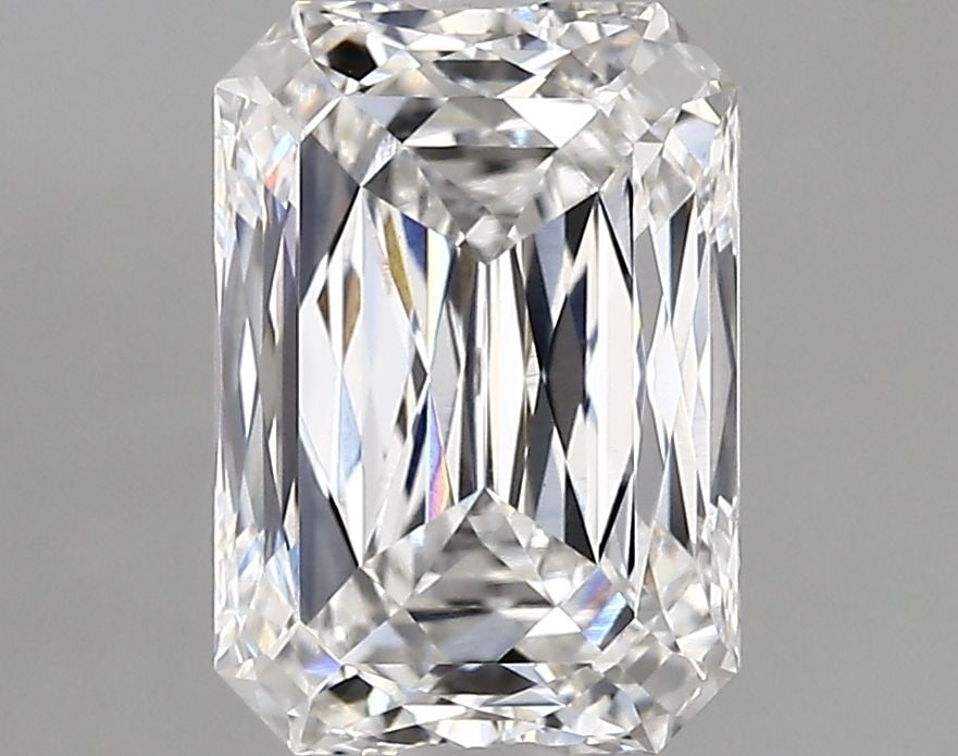 Loose Diamond - RADIANT 3.06ct E VVS2: Loose Diamond - RADIANT 3.06ct E VVS2 Source: This is a real non-mined Diamond that has been grown in a lab Shape: RADIANT Carats: 3.06 Color: E Clarity: VVS2 Certification: IGI Video: