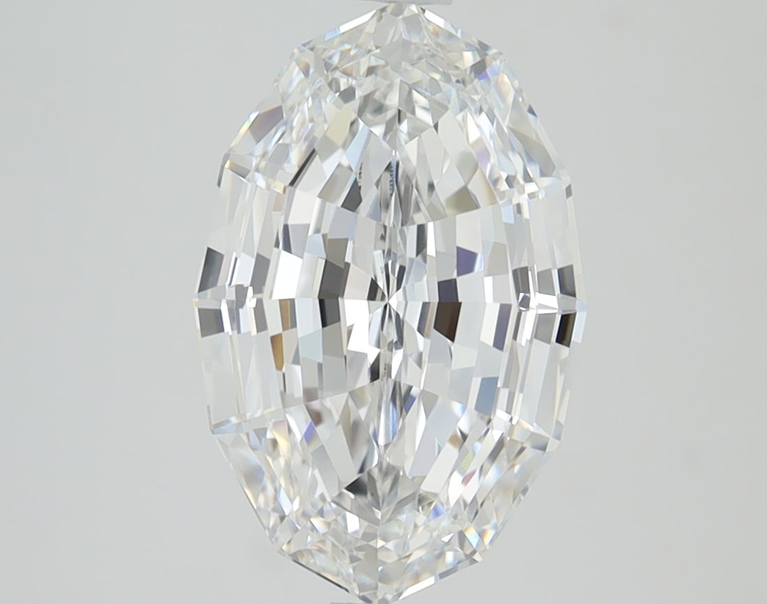 Loose Diamond - OVAL STEP CUT 3.36ct D VVS2: Loose Diamond - OVAL STEP CUT 3.36ct D VVS2 Source: This is a real non-mined Diamond that has been grown in a lab Shape: OVAL STEP CUT Carats: 3.36 Color: D Clarity: VVS2 Certification: IGI Condition: