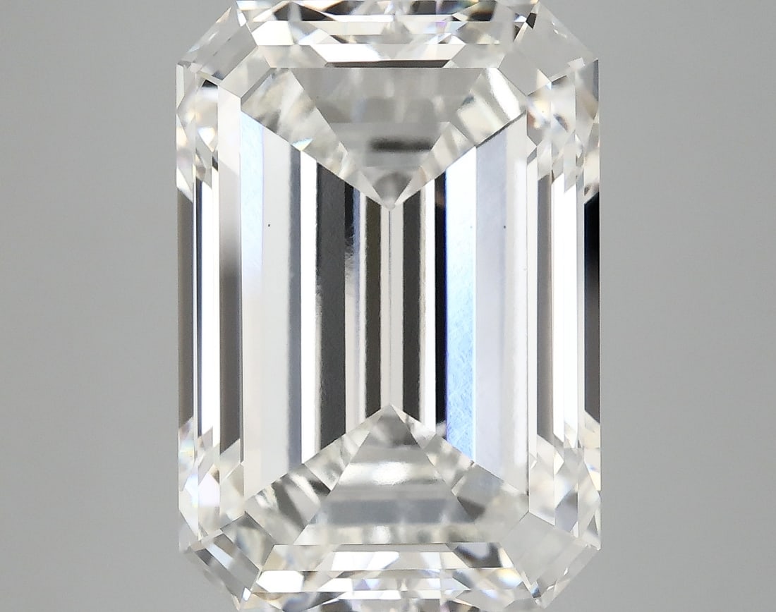 Loose Diamond - EMERALD 9.52ct F VS1: Loose Diamond - EMERALD 9.52ct F VS1 Source: This is a real non-mined Diamond that has been grown in a lab Shape: EMERALD Carats: 9.52 Color: F Clarity: VS1 Certification: IGI Condition: Pre-Owned PLE