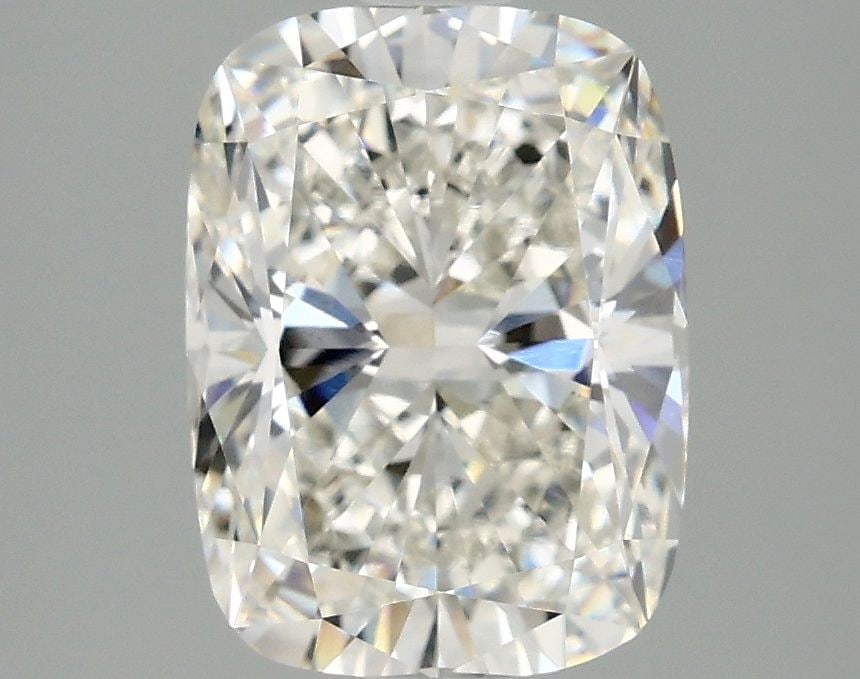 Loose Diamond - CUSHION MODIFIED 2.52ct F VS1: Loose Diamond - CUSHION MODIFIED 2.52ct F VS1 Source: This is a real non-mined Diamond that has been grown in a lab Shape: CUSHION MODIFIED Carats: 2.52 Color: F Clarity: VS1 Certification: IGI Video: