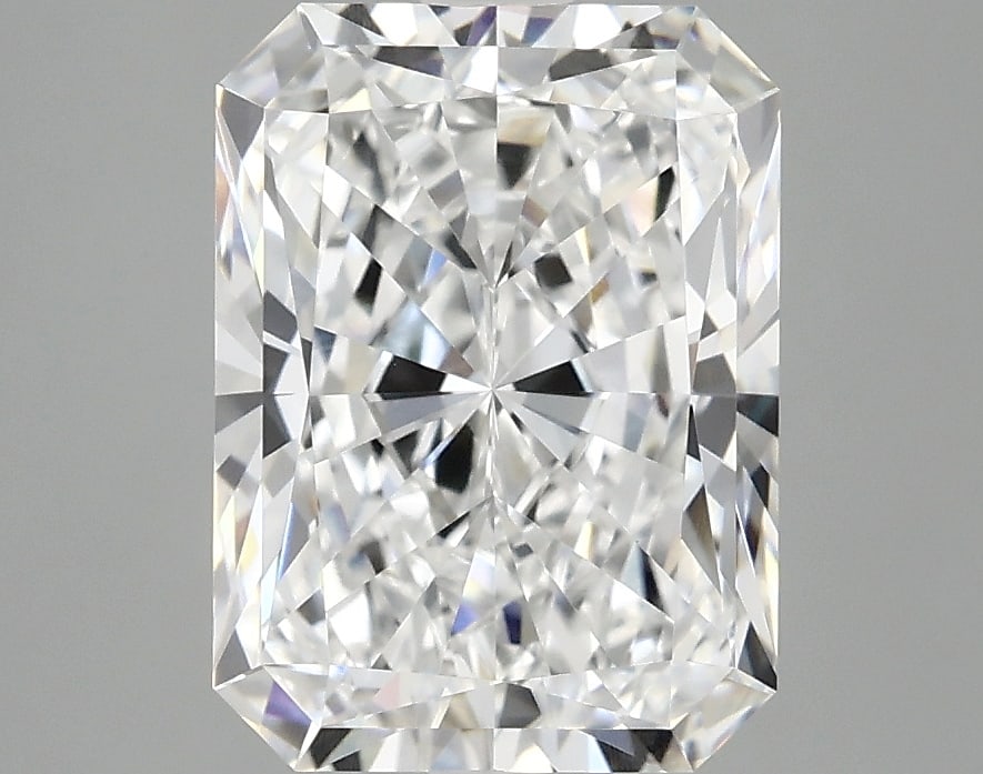 Loose Diamond - RADIANT 3.17ct D VVS2: Loose Diamond - RADIANT 3.17ct D VVS2 Source: This is a real non-mined Diamond that has been grown in a lab Shape: RADIANT Carats: 3.17 Color: D Clarity: VVS2 Certification: IGI Condition: Pre-Owned P