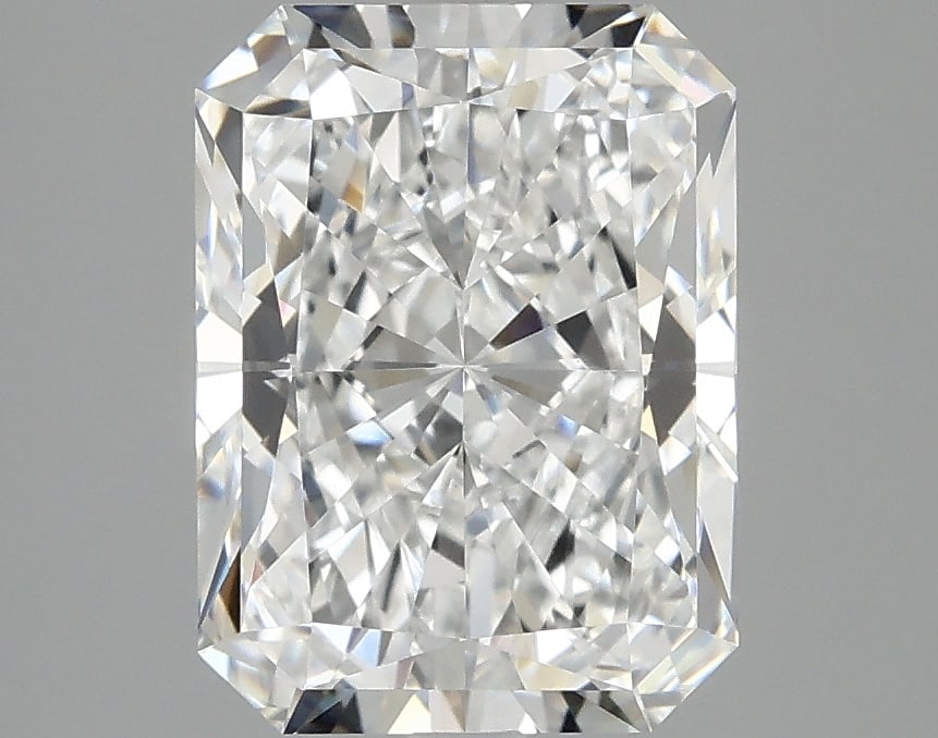 Loose Diamond - RADIANT 3.04ct D VVS2: Loose Diamond - RADIANT 3.04ct D VVS2 Source: This is a real non-mined Diamond that has been grown in a lab Shape: RADIANT Carats: 3.04 Color: D Clarity: VVS2 Certification: IGI Condition: Pre-Owned P