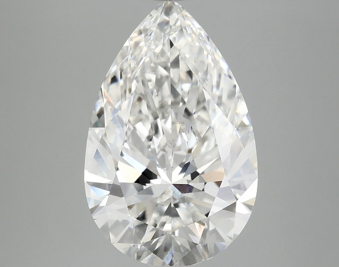 Loose Diamond - PEAR 4.57ct F VS2: Loose Diamond - PEAR 4.57ct F VS2 Source: This is a real non-mined Diamond that has been grown in a lab Shape: PEAR Carats: 4.57 Color: F Clarity: VS2 Certification: IGI Condition: Pre-Owned PLEASE NO