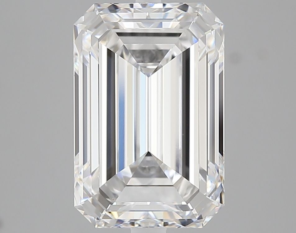 Loose Diamond - EMERALD 4.15ct D VVS1: Loose Diamond - EMERALD 4.15ct D VVS1 Source: This is a real non-mined Diamond that has been grown in a lab Shape: EMERALD Carats: 4.15 Color: D Clarity: VVS1 Certification: IGI Video: