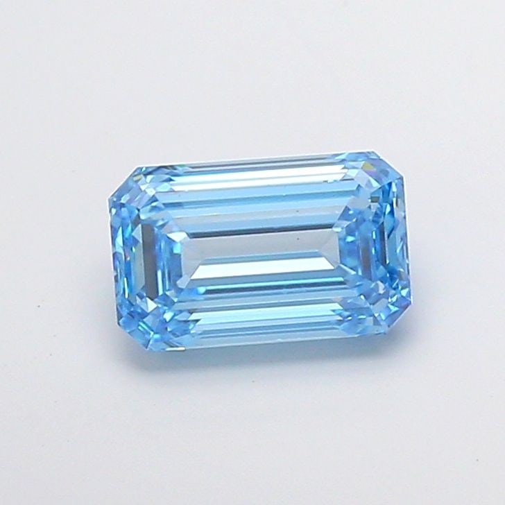 Loose Diamond - EMERALD 2.52ct Fancy Vivid Blue VS1: Loose Diamond - EMERALD 2.52ct Fancy Vivid Blue VS1 Source: This is a real non-mined Diamond that has been grown in a lab Shape: EMERALD Carats: 2.52 Color: Fancy Vivid Blue Certification: IGI Video: