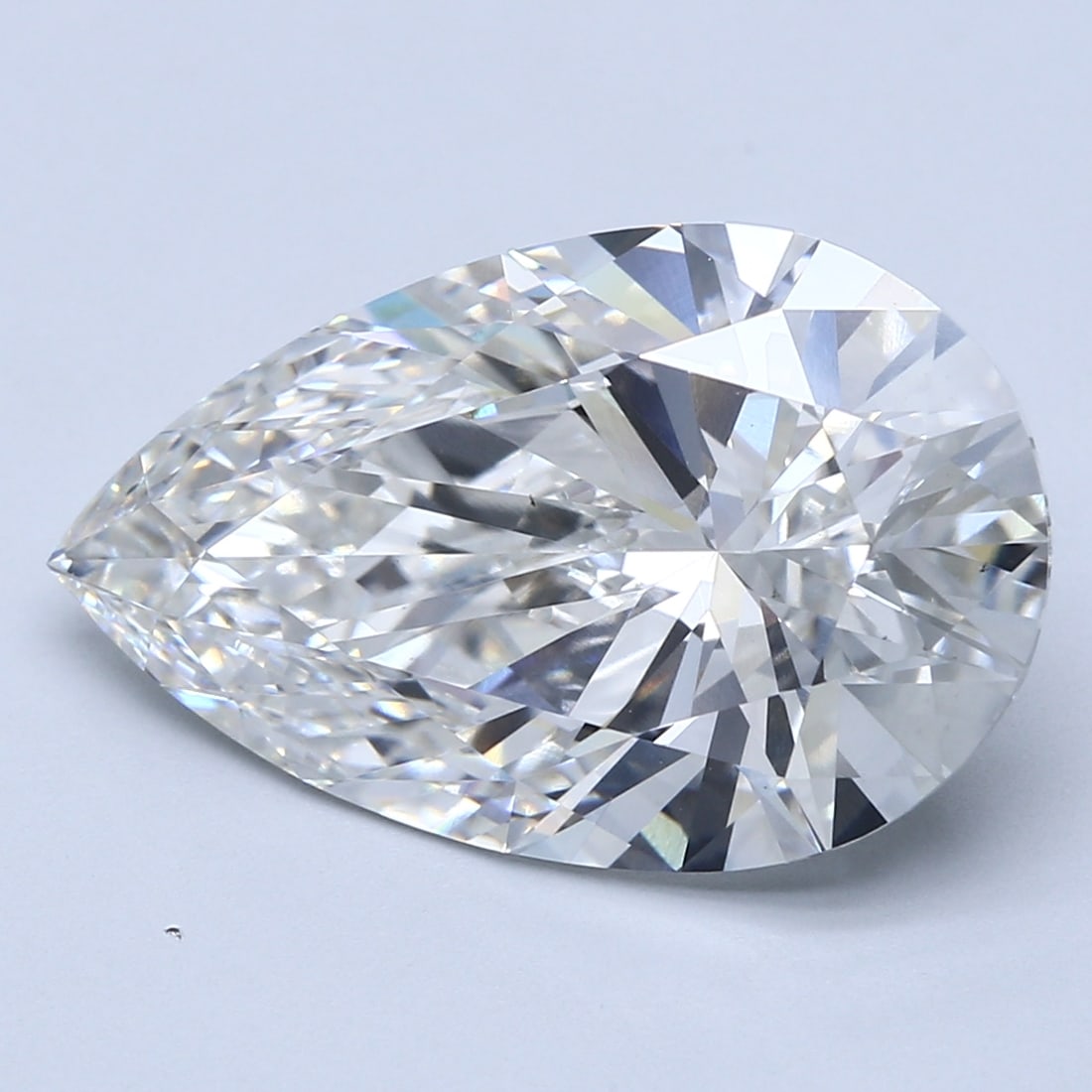 Loose Diamond - PEAR 8.57ct G VS1: Loose Diamond - PEAR 8.57ct G VS1 Source: This is a real non-mined Diamond that has been grown in a lab Shape: PEAR Carats: 8.57 Color: G Clarity: VS1 Certification: IGI Condition: Pre-Owned PLEASE NO