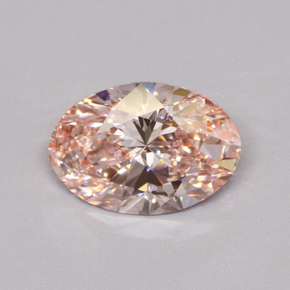 Loose Diamond - OVAL 3.05ct Fancy Vivid Pink VS1: Loose Diamond - OVAL 3.05ct Fancy Vivid Pink VS1 Source: This is a real non-mined Diamond that has been grown in a lab Shape: OVAL Carats: 3.05 Color: Fancy Vivid Pink Certification: IGI Video: