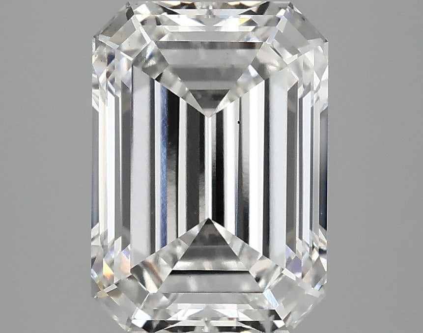 Loose Diamond - EMERALD 3.45ct E VS2: Loose Diamond - EMERALD 3.45ct E VS2 Source: This is a real non-mined Diamond that has been grown in a lab Shape: EMERALD Carats: 3.45 Color: E Clarity: VS2 Certification: IGI Condition: Pre-Owned PLE