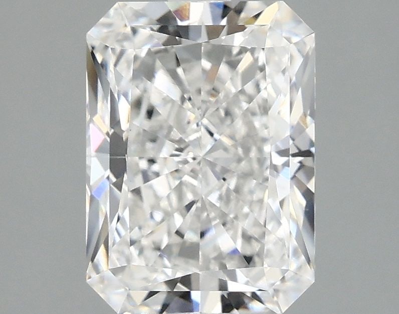 Loose Diamond - RADIANT 2.05ct E VS1: Loose Diamond - RADIANT 2.05ct E VS1 Source: This is a real non-mined Diamond that has been grown in a lab Shape: RADIANT Carats: 2.05 Color: E Clarity: VS1 Certification: IGI Video: