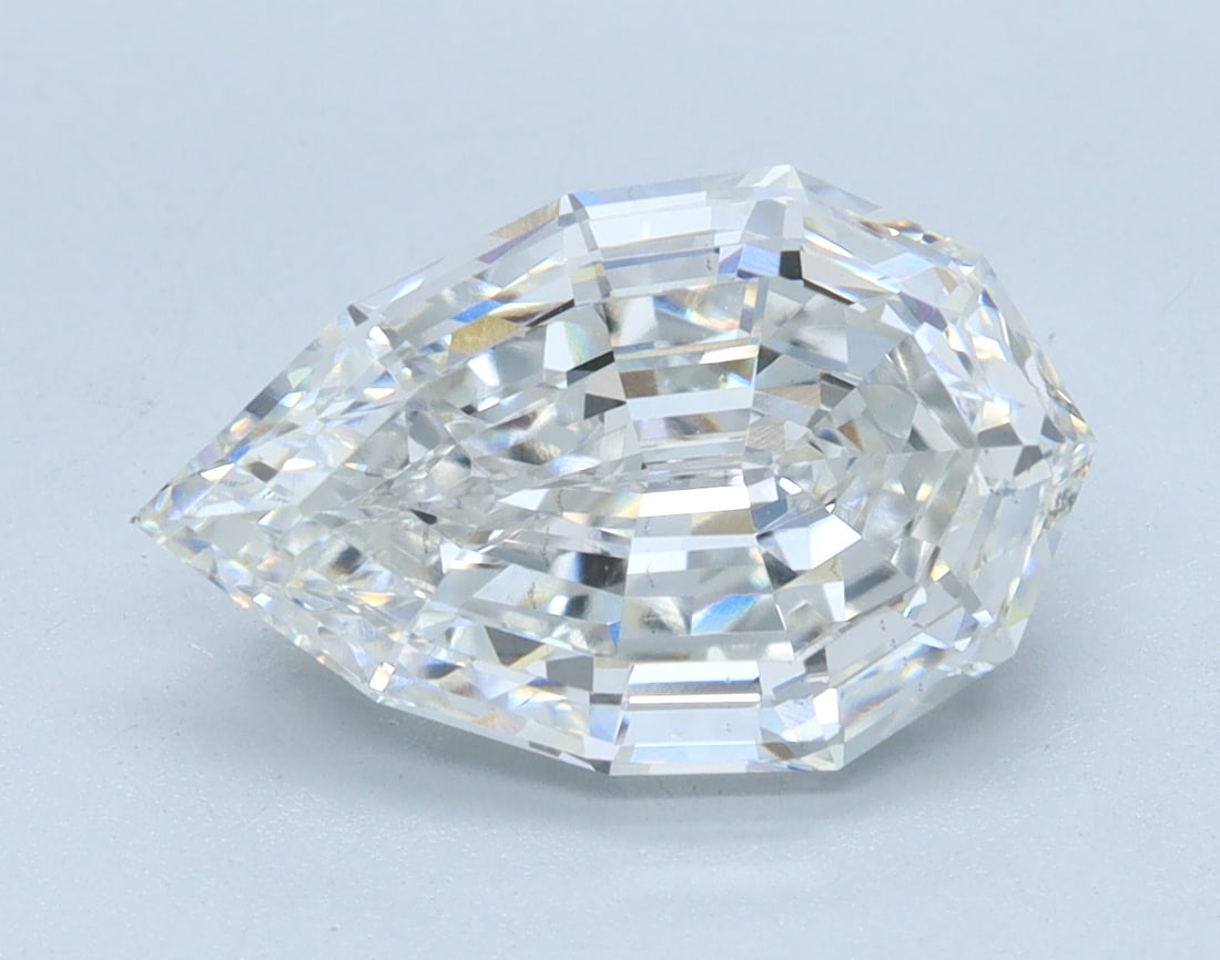 Loose Diamond - PEAR STEP 3.01ct E VS2: Loose Diamond - PEAR STEP 3.01ct E VS2 Source: This is a real non-mined Diamond that has been grown in a lab Shape: PEAR STEP Carats: 3.01 Color: E Clarity: VS2 Certification: IGI Condition: