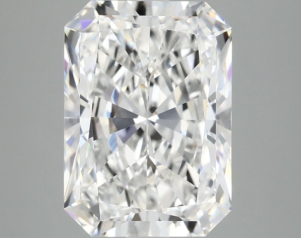 Loose Diamond - RADIANT 4.2ct D VVS2: Loose Diamond - RADIANT 4.2ct D VVS2 Source: This is a real non-mined Diamond that has been grown in a lab Shape: RADIANT Carats: 4.2 Color: D Clarity: VVS2 Certification: IGI Video: